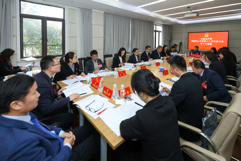 0f4bda29-cc9b-4a3b-b04a-d956f0582771 0f4bda29-cc9b-4a3b-b04a-d956f0582771