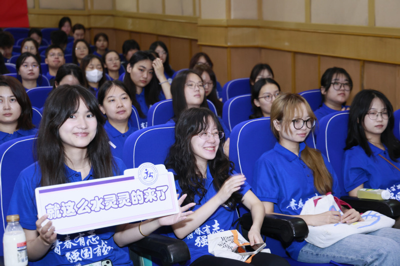 49b83148-30b6-46fc-a8a7-a3ecd46490d7