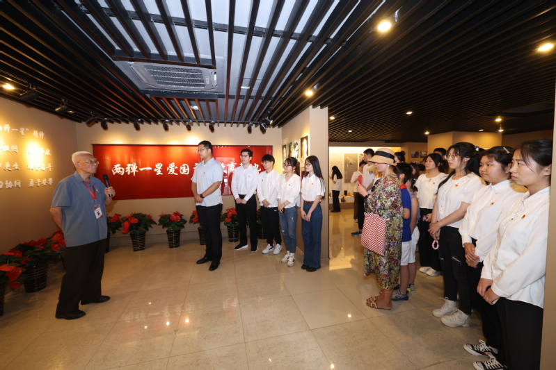 a382c16d-a512-43cb-86b6-6db768312bfa a382c16d-a512-43cb-86b6-6db768312bfa