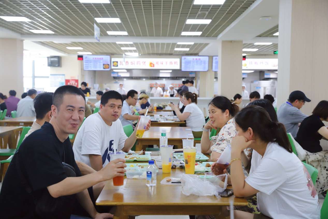 b7c0db5d-bee8-4c88-85f2-0f7083426629